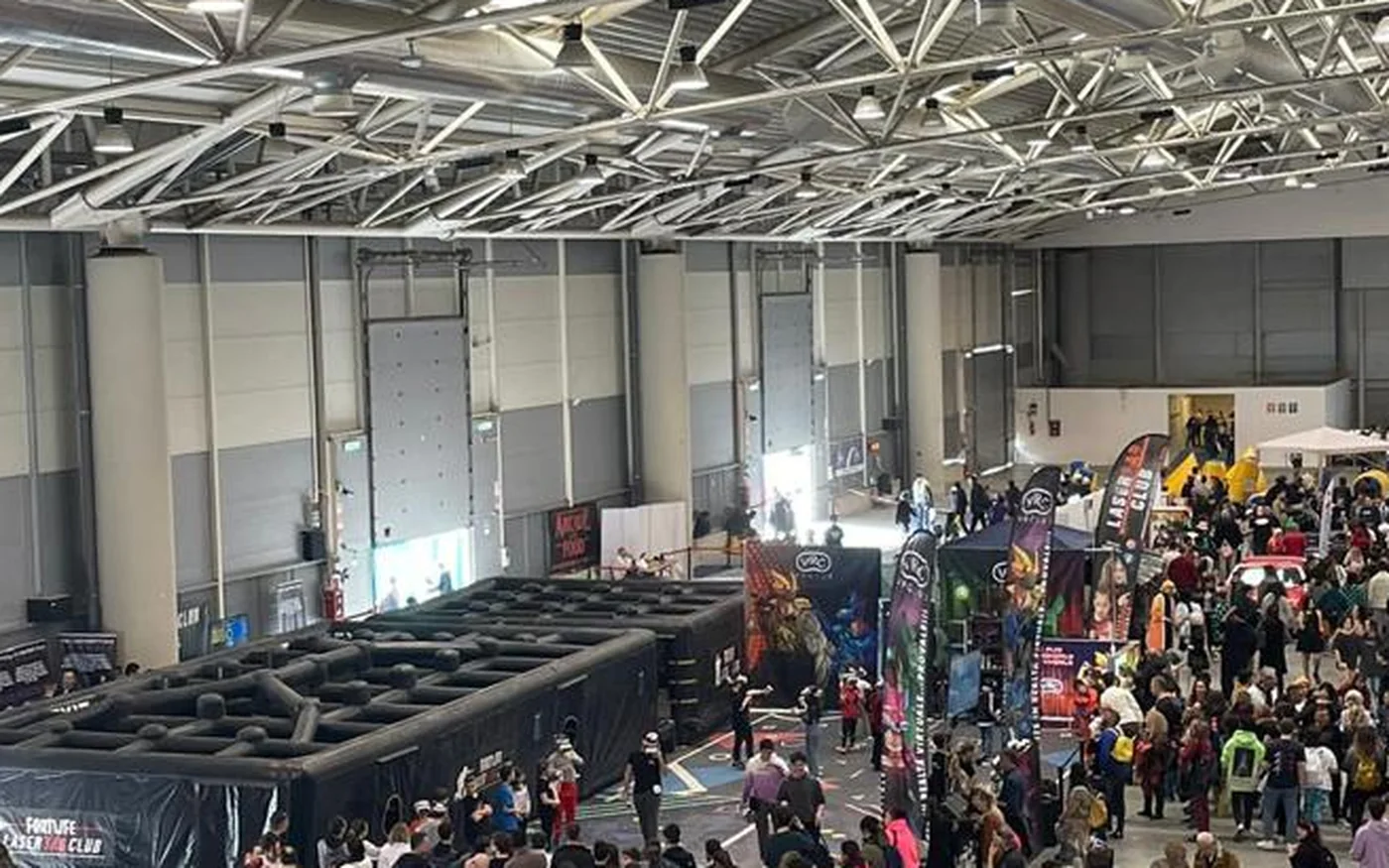 Arena Laser Game indoor in padiglione fieristico